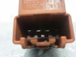 Foto de INTERRUPTOR FIAT II PUNTO (188) BERLINA referencia 50512681 foto 2