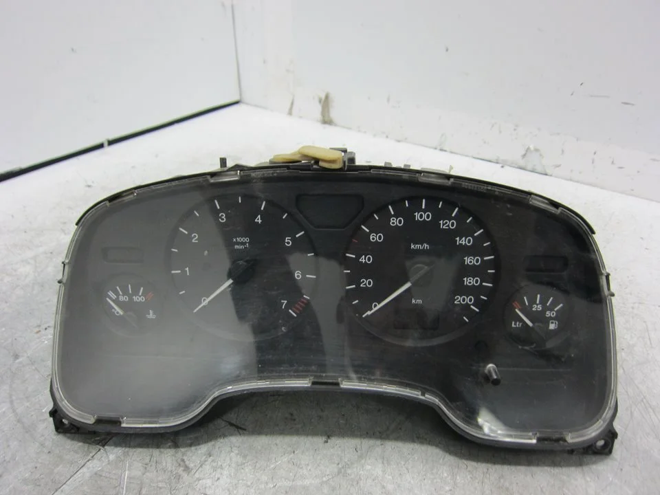 Foto de CUADRO INSTRUMENTOS OPEL ASTRA G BERLINA referencia 90561454QN