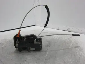 Foto de CERRADURA PUERTA DELANTERA DERECHA OPEL MERIVA 1.4 16V (90 CV / 66 KW) referencia 13154792 foto 1