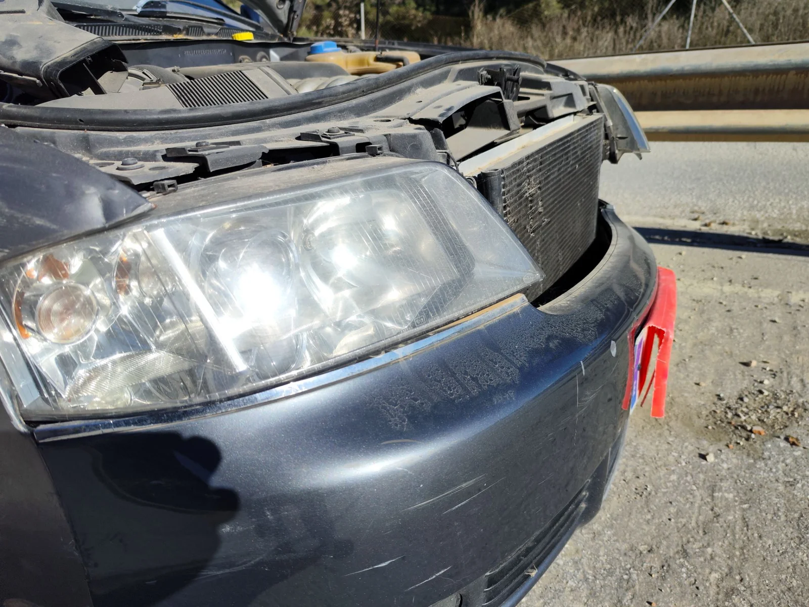 Foto de FARO DERECHO AUDI A6 BERLINA (4B2) 2.4 V6 30V (165 CV / 121 KW)