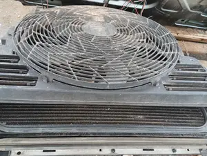 Foto de CONDENSADOR / RADIADOR AIRE ACONDICIONADO BMW SERIE X5 (E53) 3.0 24V CAT (231 CV / 170 KW) referencia 83815431 foto 3