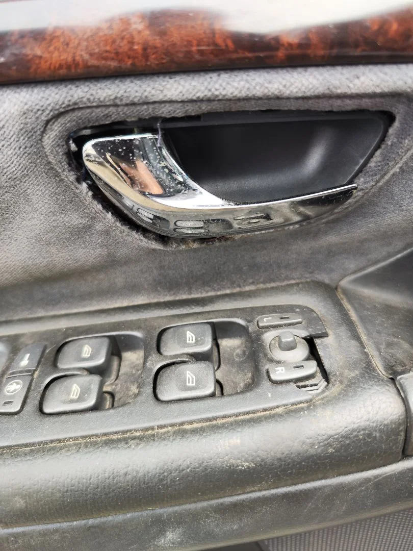 Foto de MANETA INTERIOR DELANTERA IZQUIERDA VOLVO S80 BERLINA 2.4 CAT (140 CV / 103 KW)