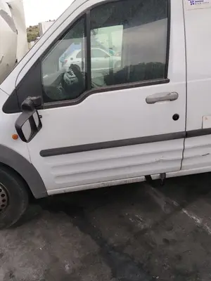 Foto de PUERTA DELANTERA IZQUIERDA FORD TRANSIT CONNECT (TC7) 1.8 TDCi CAT (110 CV / 81 KW) referencia 5147242
