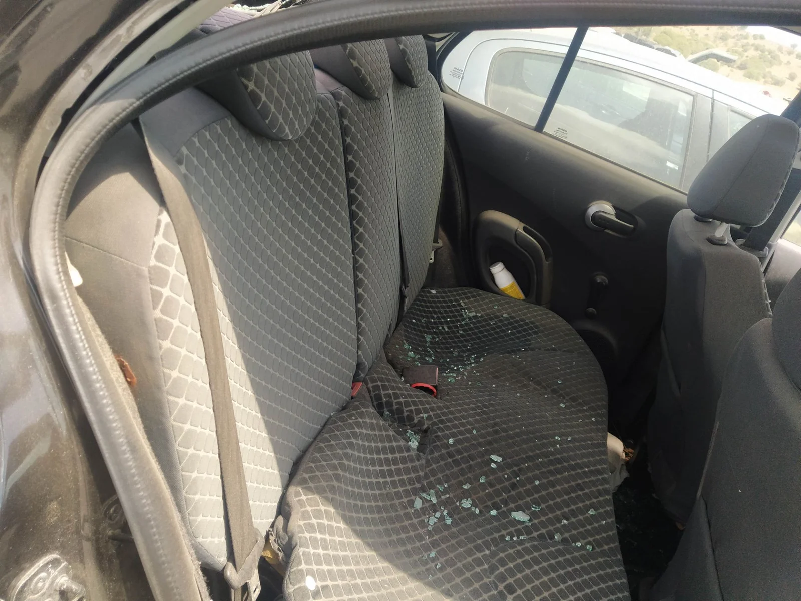 Foto de CINTURON SEGURIDAD TRASERO IZQUIERDO NISSAN MICRA (K12E) 1.2 CAT (65 CV / 48 KW)
