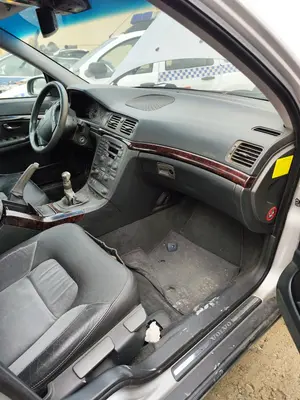 Foto de SALPICADERO VOLVO S80 BERLINA 2.4 CAT (170 CV / 125 KW) referencia 39878264 foto 2