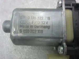 Foto de ELEVALUNAS DELANTERO DERECHO SEAT LEON (5F1) 1.6 TDI (105 CV / 77 KW) referencia 5F4837462C foto 2
