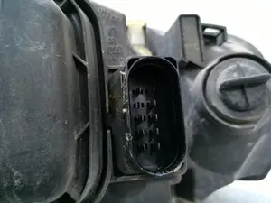 Foto de FARO DERECHO AUDI A3 (8P1) 2.0 16V FSI (150 CV / 110 KW) referencia 1301016093 foto 5