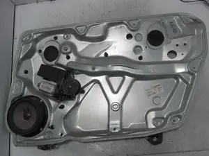 Foto de ELEVALUNAS DELANTERO DERECHO VOLKSWAGEN PASSAT BERLINA (3B3) 1.9 TDI (131 CV / 96 KW) referencia 3B4837756D43