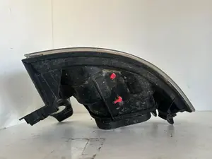 Foto de PILOTO TRASERO DERECHO SEAT IBIZA (6L1) referencia 6L6945111B foto 4