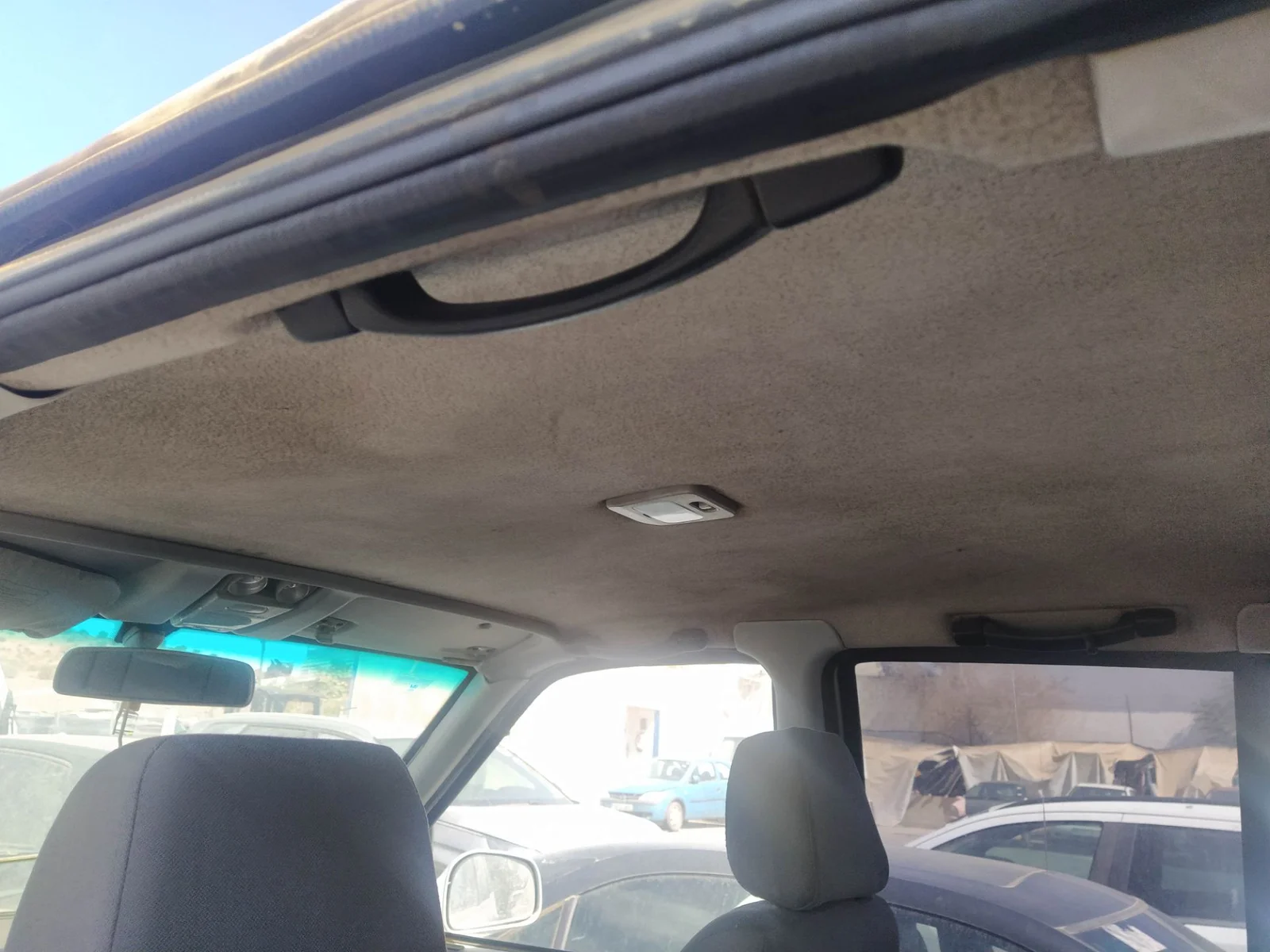 Foto de ASIDERO TECHO TRASERO IZQUIERDO TATA SAFARI (1998) 3.0 TDI (114 CV / 84 KW)