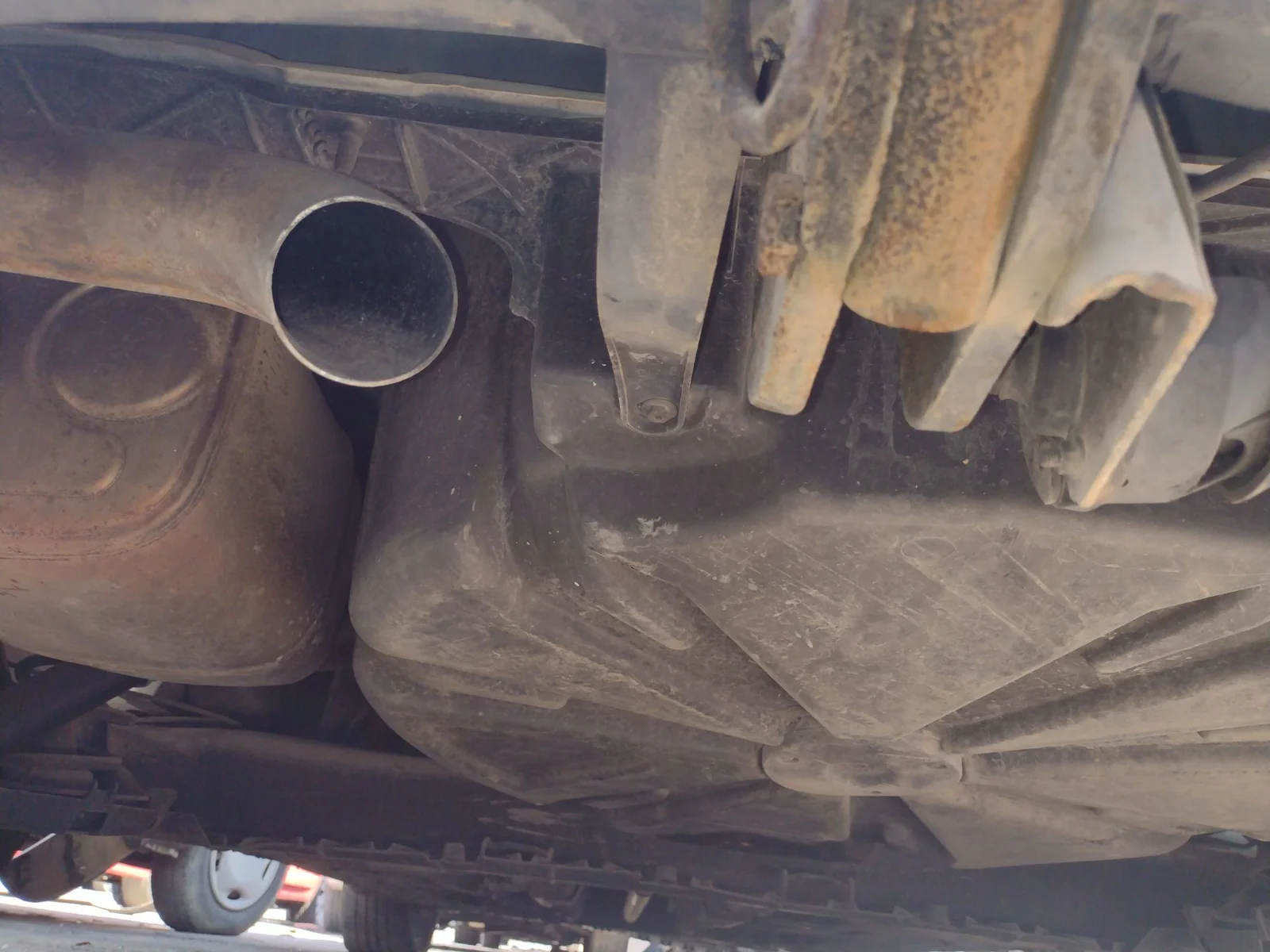 Foto de PUENTE TRASERO RENAULT MEGANE III BERLINA 5P 1.5 dCi Diesel CAT (86 CV / 63 KW) referencia 555019103R