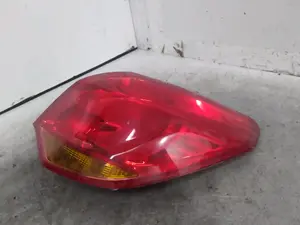 Foto de PILOTO TRASERO DERECHO OPEL ASTRA J BERLINA 5P 1.7 16V CDTI (110 CV / 81 KW) referencia 13262012 foto 5