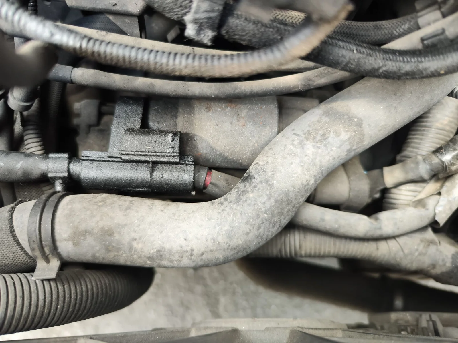 Foto de MOTOR ARRANQUE VOLVO V50 FAMILIAR 2.0 Diesel CAT (136 CV / 100 KW)