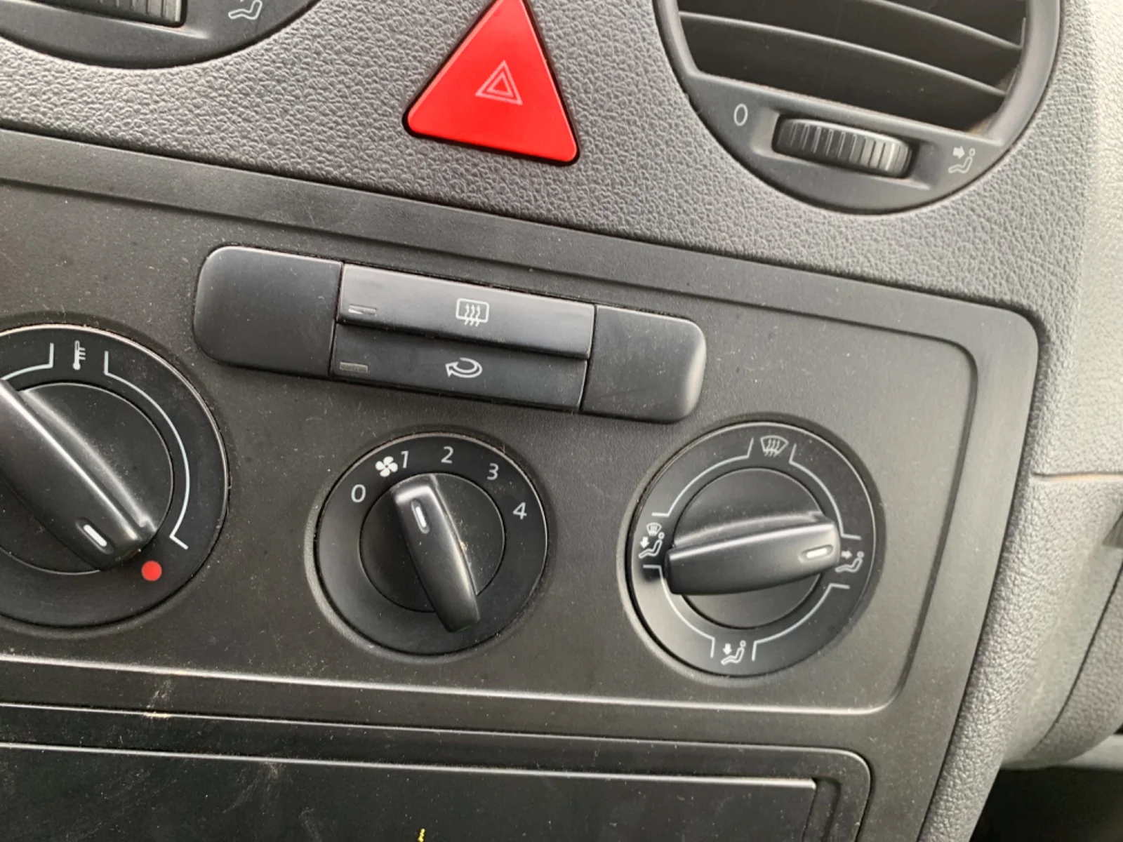 Foto de INTERRUPTOR VOLKSWAGEN CADDY (2K)(02.2004) 2.0 SDI (69 CV / 51 KW)
