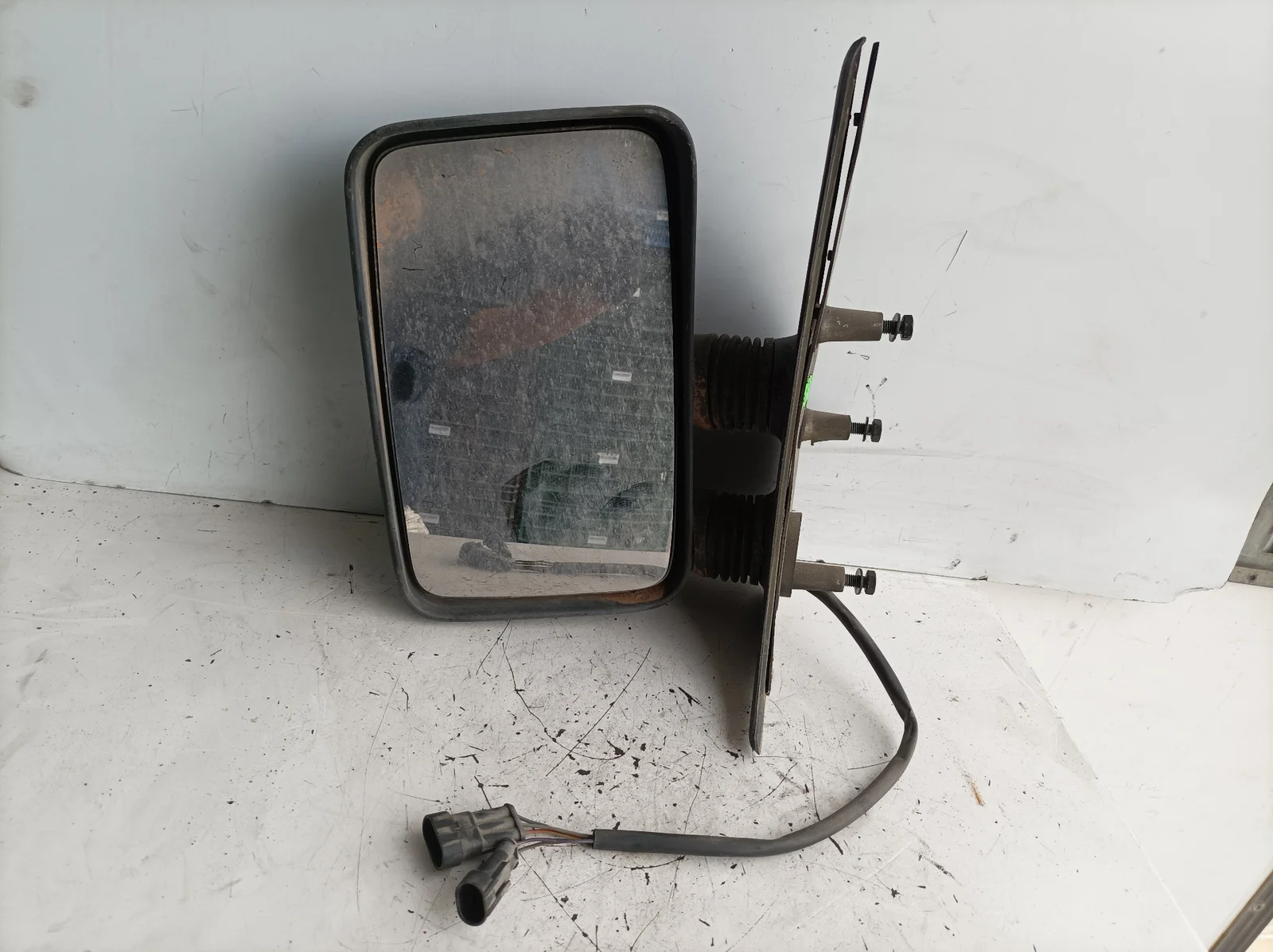 Foto de RETROVISOR IZQUIERDO FIAT DUCATO II FURGÓN 10 1.9 Turbodiesel (90 CV / 66 KW) referencia 0153494