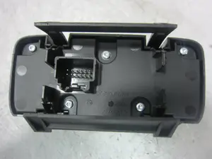 Foto de MANDO LUCES FORD FIESTA (CNN) 1.5 TDCi CAT (75 CV / 55 KW) referencia C1BT13A02408 foto 2