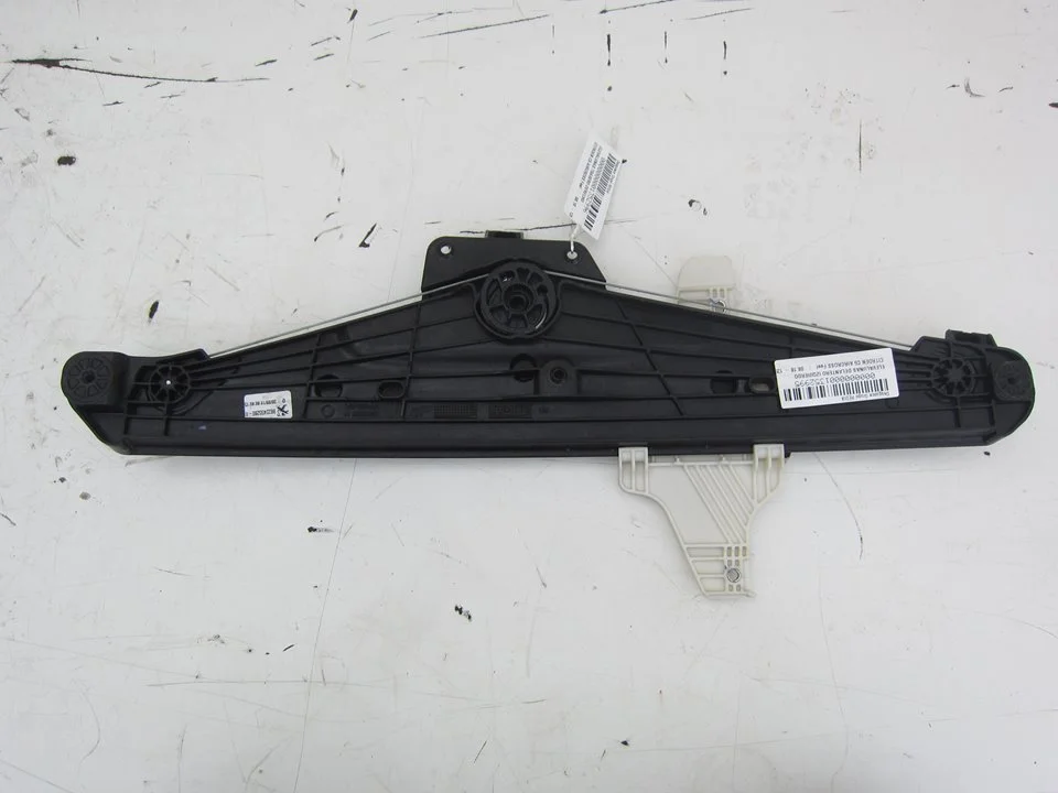 Foto de ELEVALUNAS TRASERO DERECHO CITROEN C5 AIRCROSS 1.2 12V e-THP / PureTech (131 CV / 96 KW) referencia 9822455280