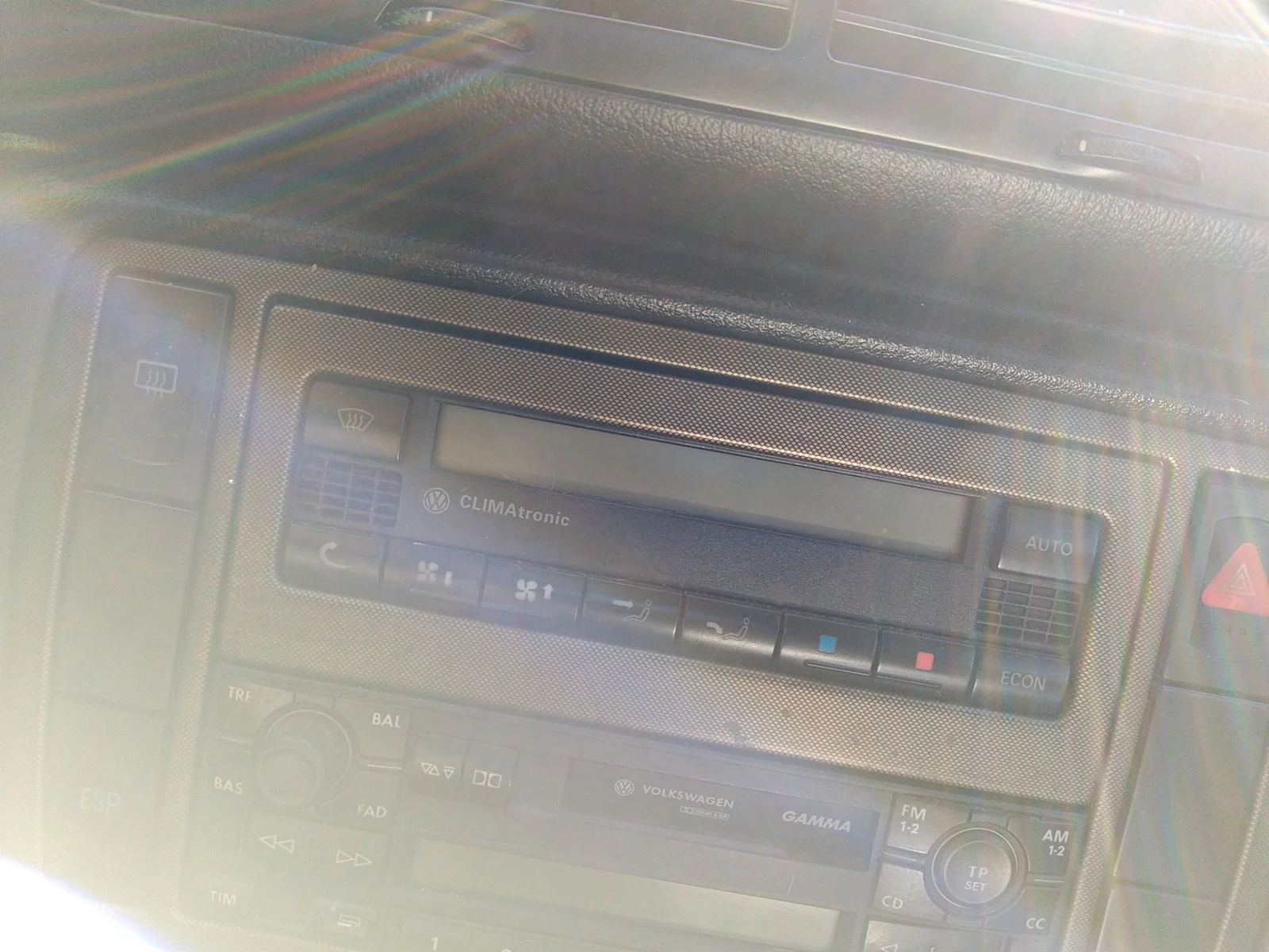 Foto de MANDO CALEFACCION / AIRE ACONDICIONADO VOLKSWAGEN PASSAT BERLINA (3B3) 1.9 TDI (131 CV / 96 KW) referencia 3B1907044J