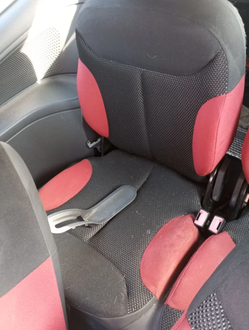 Foto de ASIENTOS TRASERO DERECHO CITROEN C2 1.4 (73 CV / 54 KW) referencia 8891AY