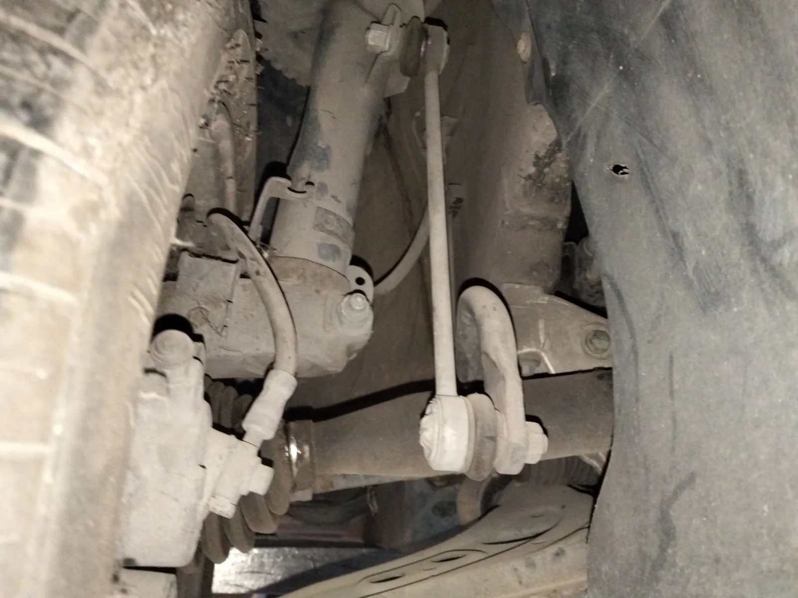 Foto de BIELETA ESTABILIZADORA DELANTERA DERECHA VOLKSWAGEN POLO IV (9N1)