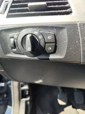 Foto de MANDO LUCES BMW SERIE 3 BERLINA (E90) 2.0 16V Diesel (163 CV / 120 KW)