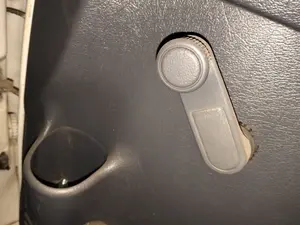 Foto de MANETA ELEVALUNAS DELANTERA DERECHA PEUGEOT EXPERT FURGÓN COMFORT (1995)