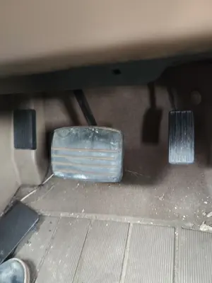 Foto de PEDAL FRENO LAND ROVER DISCOVERY (LT) 4.0 V8 CAT (185 CV / 136 KW)
