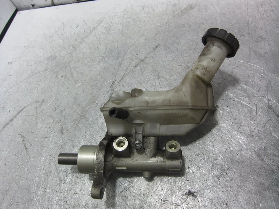 Foto de BOMBA FRENO RENAULT CLIO III 1.5 dCi Diesel CAT (86 CV / 63 KW) referencia 8200129956