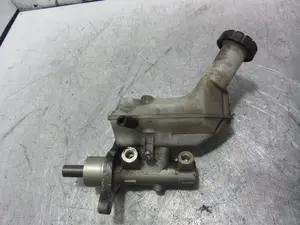 Foto de BOMBA FRENO RENAULT CLIO III 1.5 dCi Diesel CAT (86 CV / 63 KW) referencia 8200129956