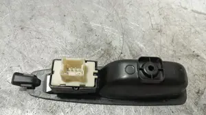 Foto de MANDO ELEVALUNAS TRASERO DERECHO RENAULT CAPTUR I 1.5 dCi Diesel FAP (110 CV / 81 KW) referencia 829614619R foto 3