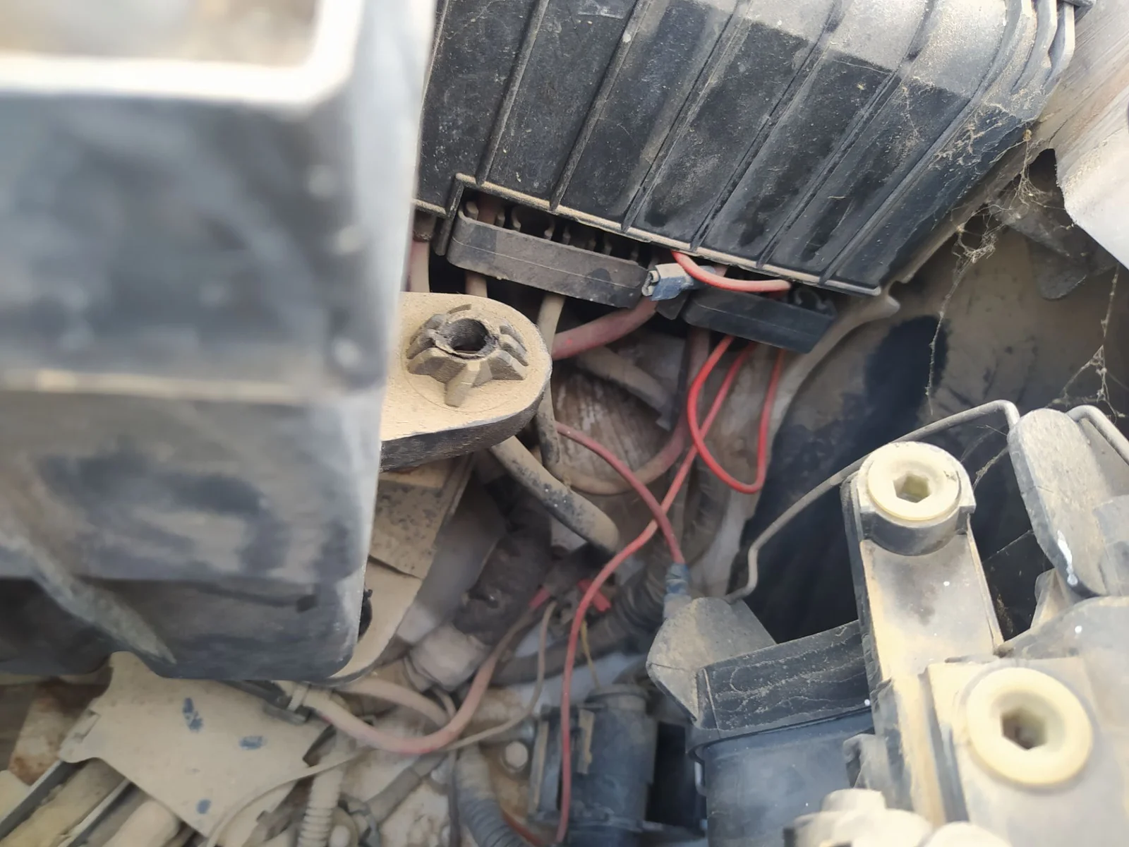 Foto de CABLEADO ELECTRICO VOLKSWAGEN CADDY (2K)(02.2004) 1.9 TDI (105 CV / 77 KW)