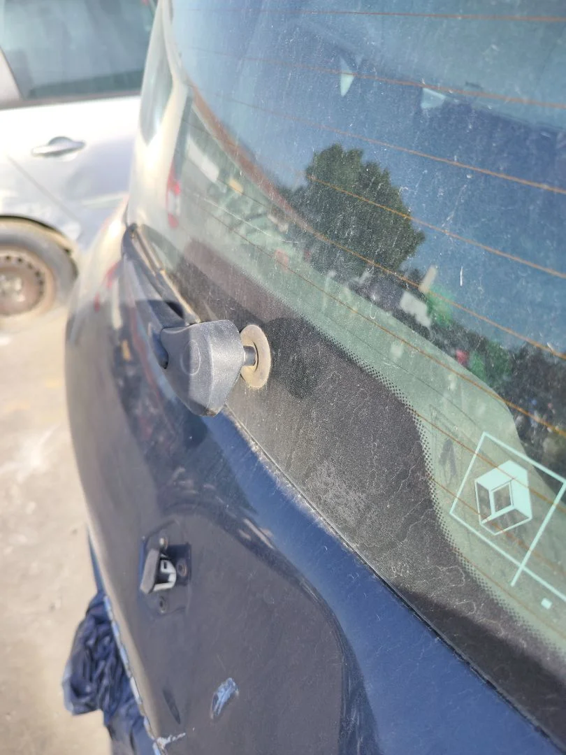 Foto de MOTOR LIMPIA TRASERO RENAULT SCENIC II (JM) 1.5 dCi Diesel (106 CV / 78 KW)