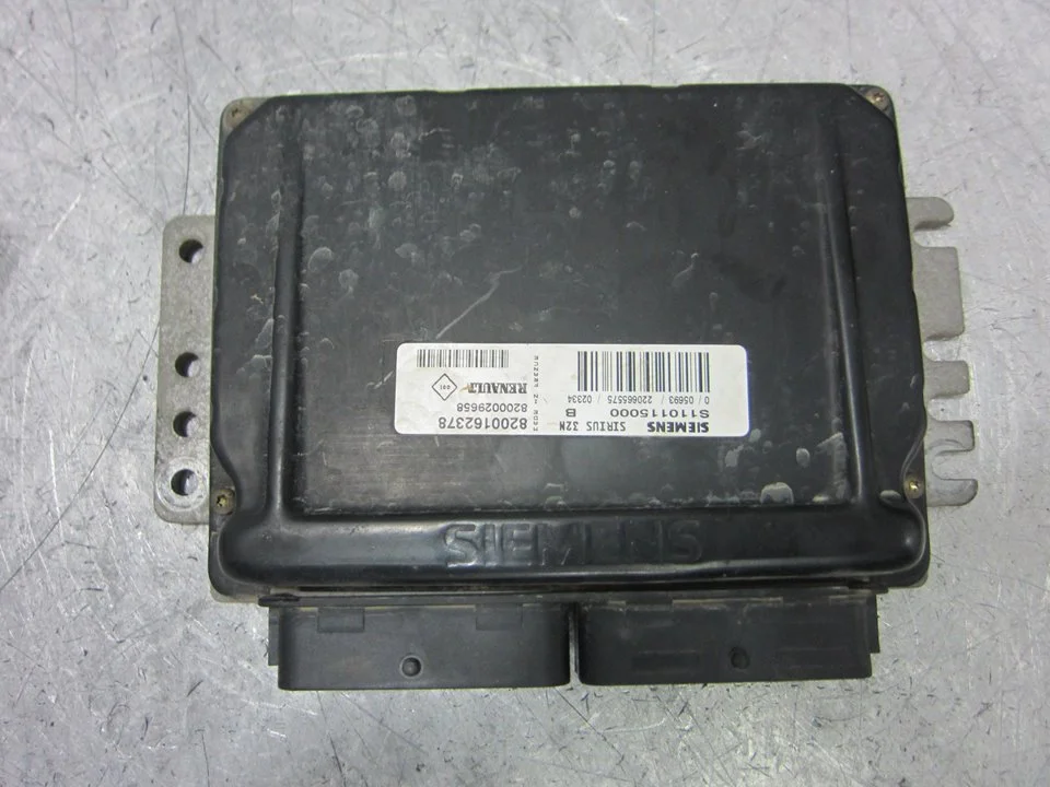 Foto de CENTRALITA MOTOR UCE RENAULT CLIO II FASE II (B/CB0) 1.2 (58 CV / 43 KW) referencia 8200162378