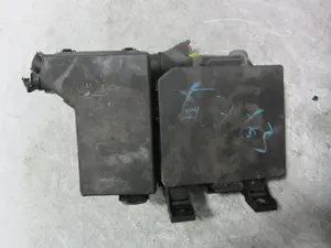 Foto de CAJA RELES / FUSIBLES NISSAN QASHQAI (J10) 2.0 16V CAT (141 CV / 104 KW) foto 4