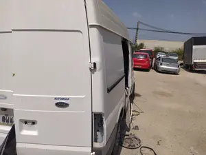 Foto de PORTON TRASERO IZQUIERDO FORD TRANSIT FURGÓN CORTO (FY) 2.0 TDE CAT (101 CV / 74 KW) referencia 4552635