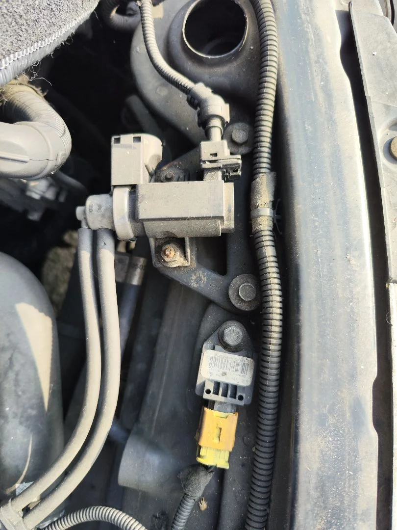 Foto de VALVULA AIRE ADICIONAL ALFA ROMEO 159 (140) 1.9 JTD (M) 16V CAT (150 CV / 110 KW)