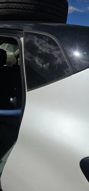 Foto de LUNA CUSTODIA TRASERA IZQUIERDA RENAULT CAPTUR I 1.5 dCi Diesel FAP (110 CV / 81 KW)