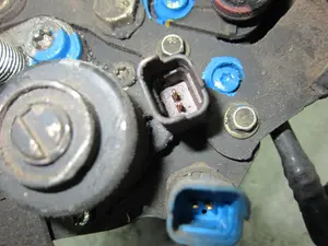 Foto de BOMBA INYECCION FORD MONDEO BERLINA (GE) referencia 9303108A foto 10