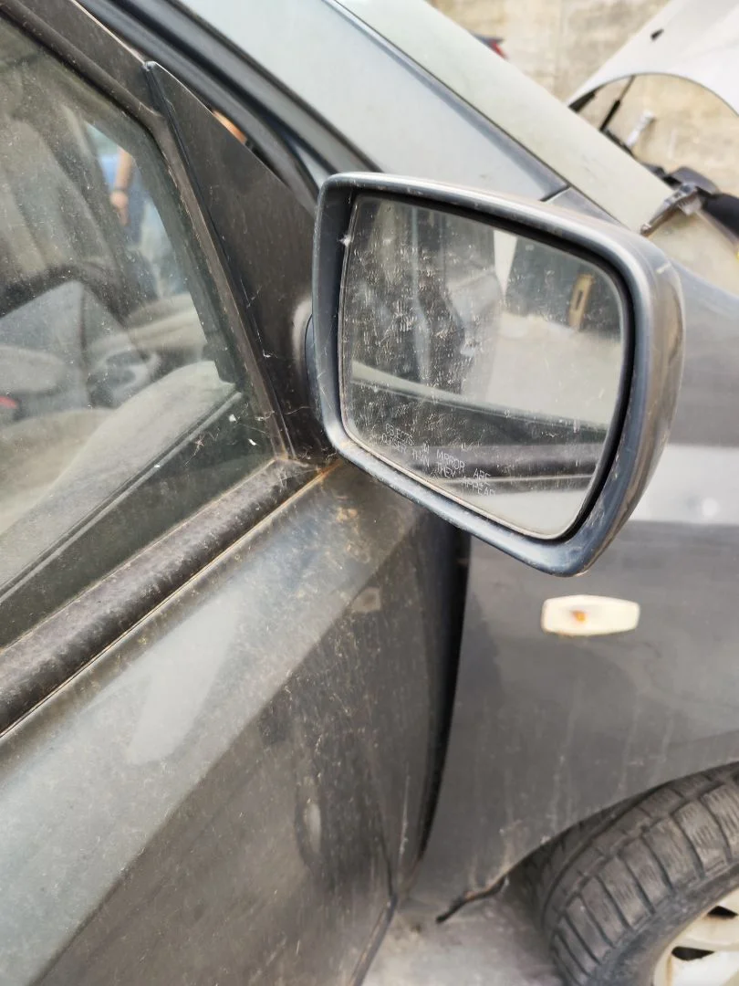 Foto de RETROVISOR DERECHO KIA CARNIVAL 2.9 CRDi CAT (185 CV / 136 KW) referencia 876204D212
