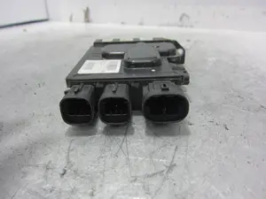 Foto de MODULO ELECTRONICO RENAULT SCENIC III (JZ) 1.6 16V (110 CV / 81 KW) referencia 243800011R foto 4