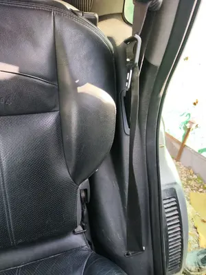 Foto de CINTURON SEGURIDAD TRASERO IZQUIERDO CHRYSLER PT CRUISER 2.2 CRD CAT (121 CV / 89 KW)