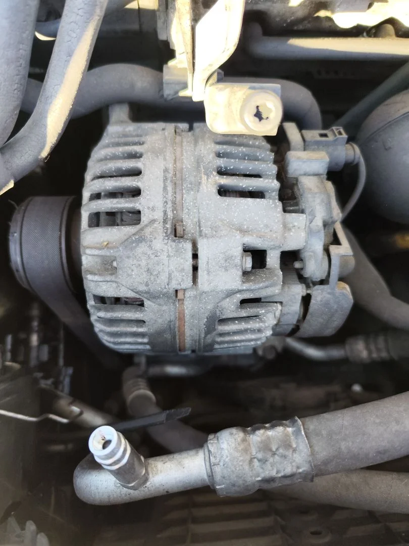 Foto de ALTERNADOR SEAT CORDOBA BERLINA (6L2) 1.9 TDI (131 CV / 96 KW) referencia 038903018P