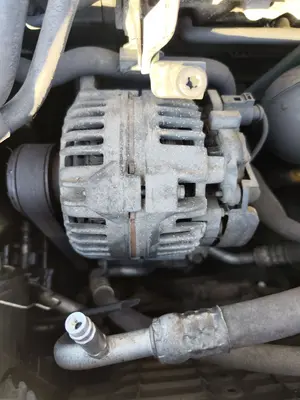 Foto de ALTERNADOR SEAT CORDOBA BERLINA (6L2) 1.9 TDI (131 CV / 96 KW) referencia 038903018P