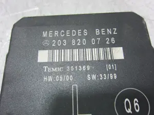 Foto de CENTRALITA CIERRE MERCEDES-BENZ CLASE C (BM 203) BERLINA 2.0 Compresor CAT (163 CV / 120 KW) referencia 2038200726 foto 4