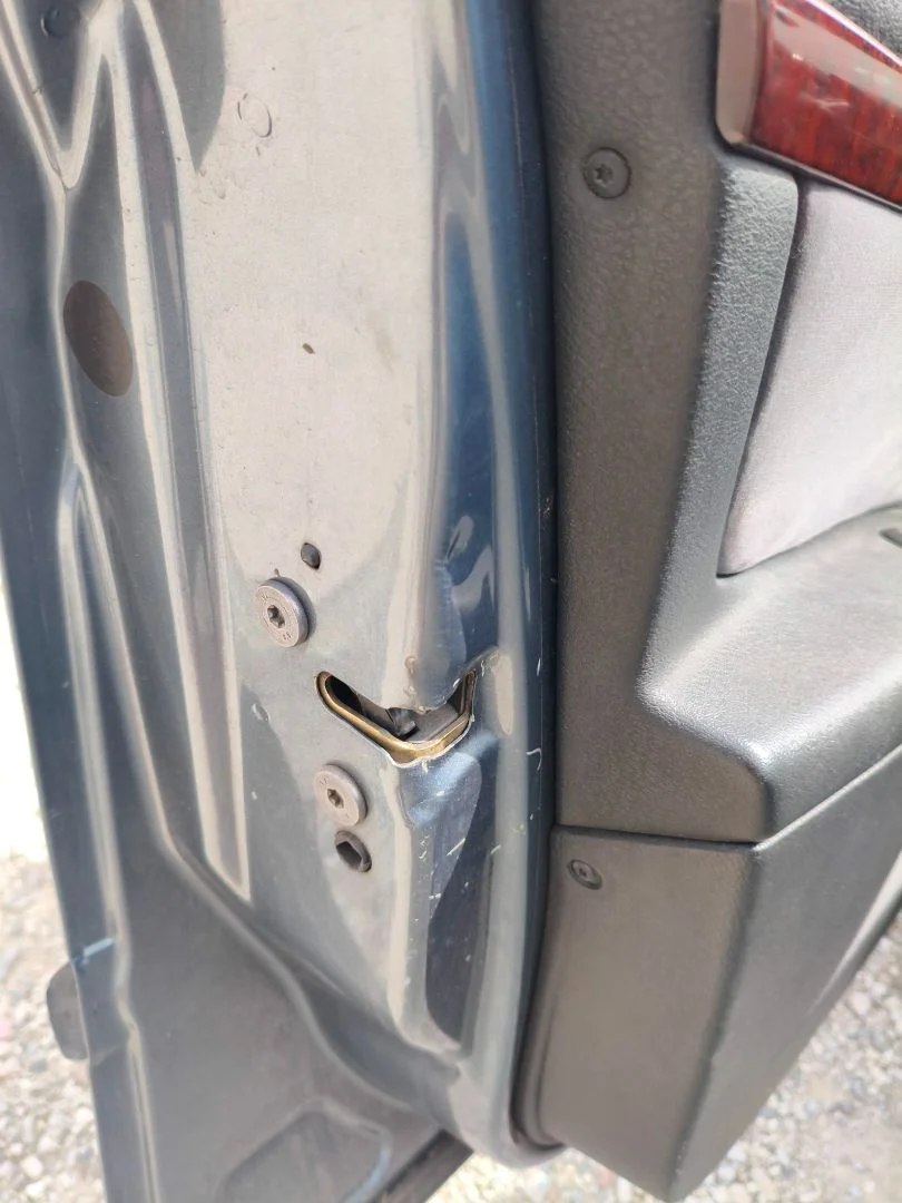 Foto de CERRADURA PUERTA DELANTERA IZQUIERDA PEUGEOT 407 SW 2.0 16V HDi FAP CAT (RHR / DW10BTED4) (136 CV / 100 KW)