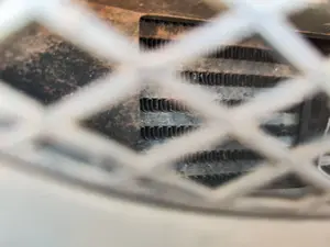 Foto de INTERCOOLER MERCEDES-BENZ CLASE E (BM 210) BERLINA 2.2 CDI CAT (143 CV / 105 KW) referencia A2105002000