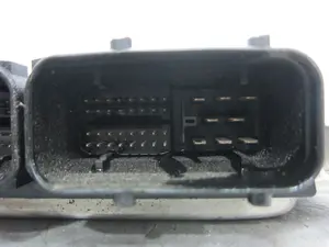 Foto de CENTRALITA MOTOR UCE SEAT IBIZA (6L1) 1.4 TDI CAT (BNM) (69 CV / 51 KW) referencia 045906019BS foto 2