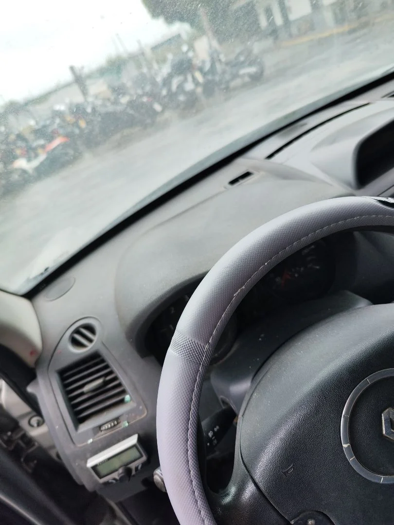 Foto de SALPICADERO RENAULT MEGANE II GRANDTOUR 1.5 dCi Diesel CAT (86 CV / 63 KW)