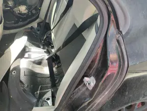 Foto de CINTURON SEGURIDAD TRASERO IZQUIERDO SAAB 9-3 BERLINA 1.9 TiD CAT (150 CV / 110 KW) referencia 040988