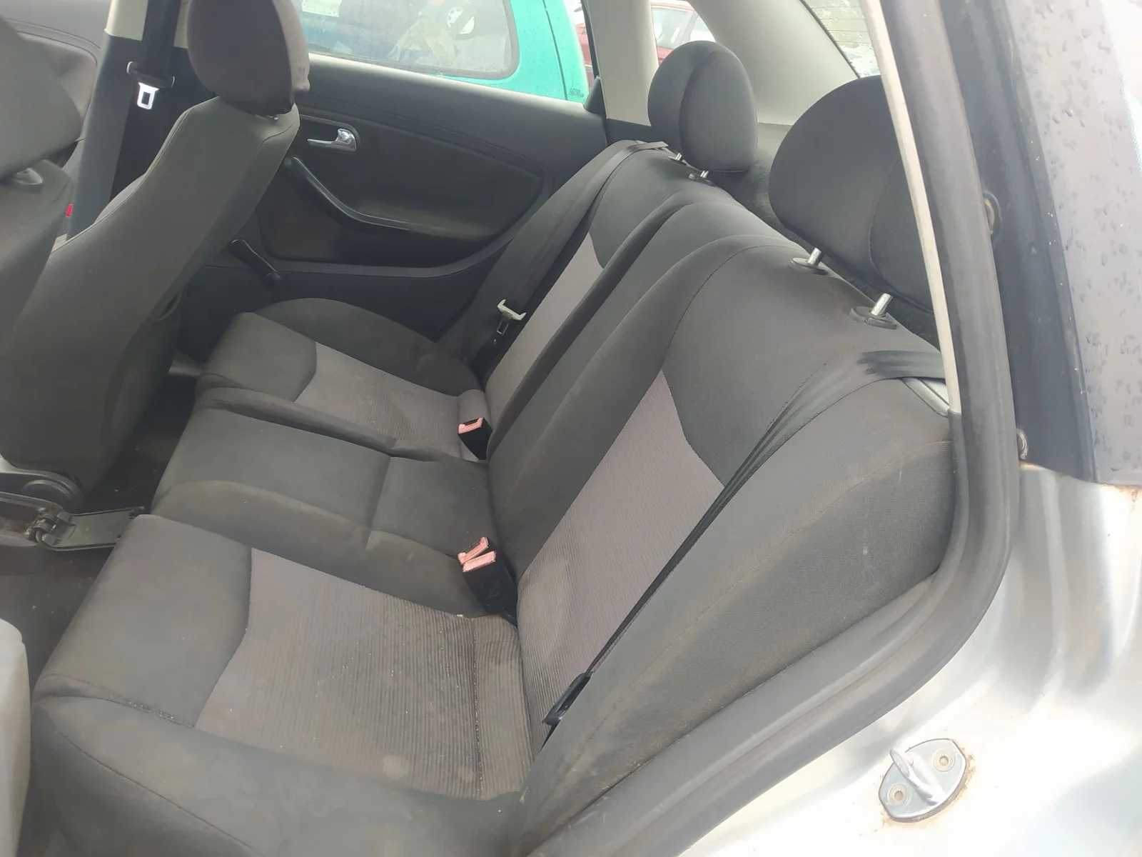 Foto de ASIENTOS TRASERO IZQUIERDO SEAT CORDOBA BERLINA (6L2) 1.4 16V (101 CV / 74 KW) referencia 6L0885805S FKZ